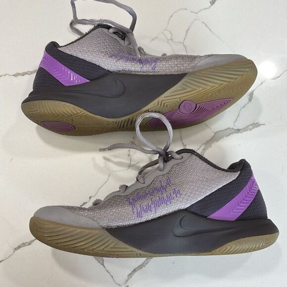 Nike | Kyrie Flytrap II Girls Size 2 Gray Purple Basketball Shoes AQ3413-003 - Picture 9 of 11